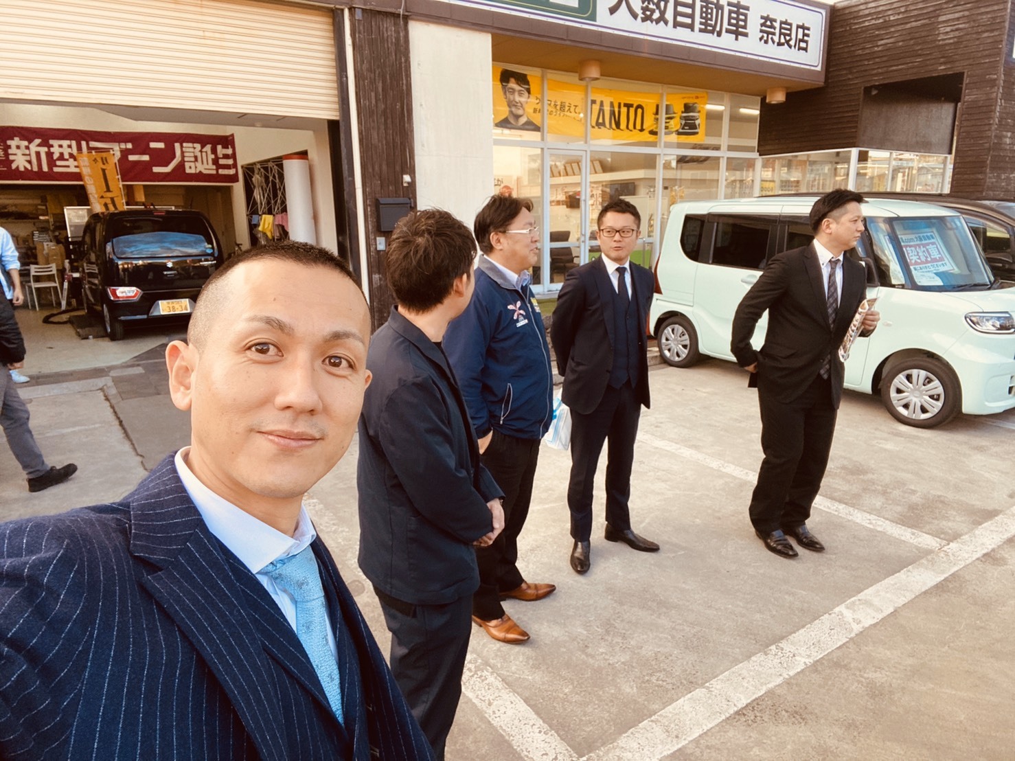1月30日(木)本店ブログ★ ポルシェ パナメーラ あります✊_b0127002_19192178.jpg