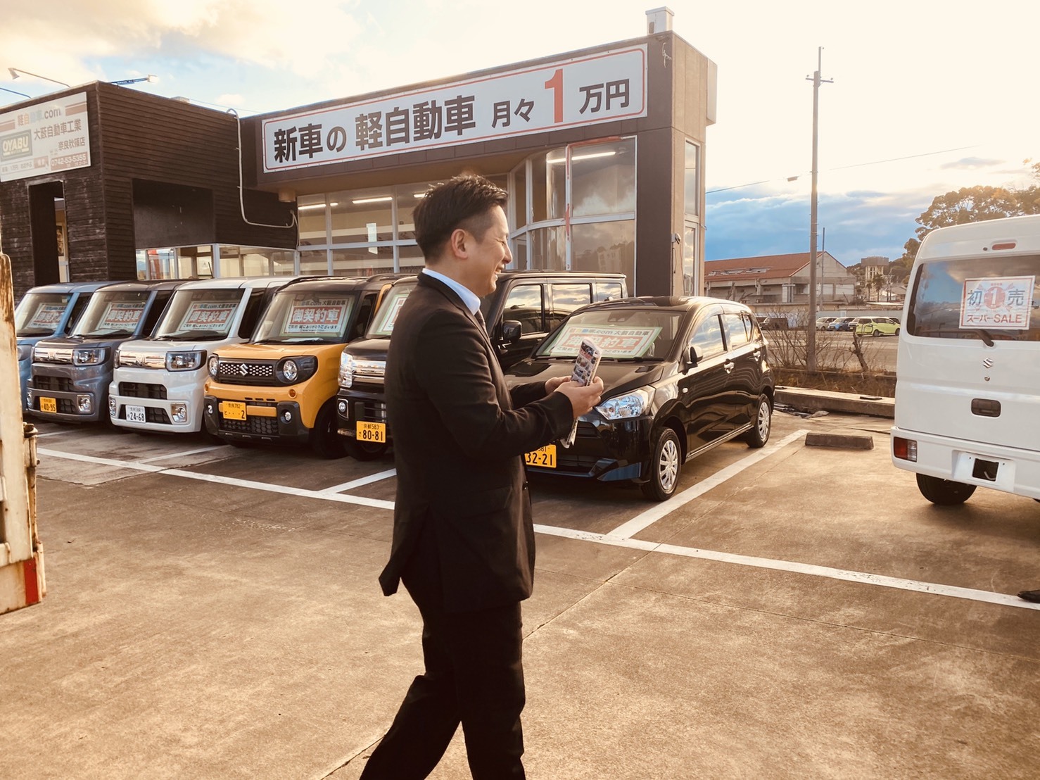 1月30日(木)本店ブログ★ ポルシェ パナメーラ あります✊_b0127002_19195951.jpg