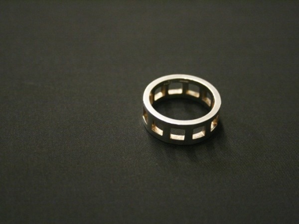 美味しいアイス。 入荷、GUCCIのシルバーアクセサリー リング、ブレスレット、ネックレス_f0180307_00534949.jpg