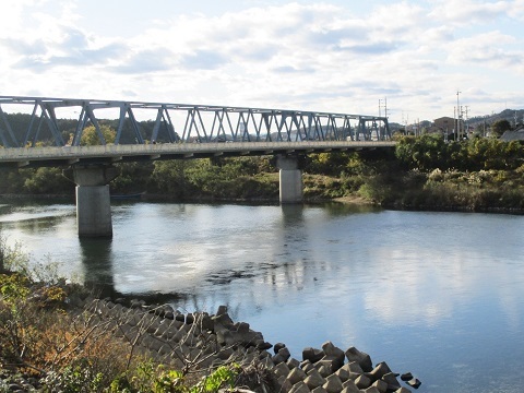 木曽川水系河川整備計画変更原案パブコメと長良川の遊水池計画(3)_f0197754_12340372.jpg