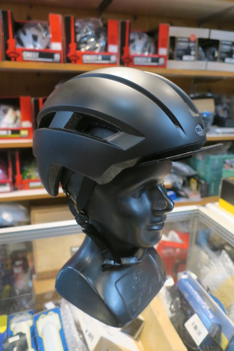 BELL DAILY ヘルメット入荷!_c0132901_20271670.jpg