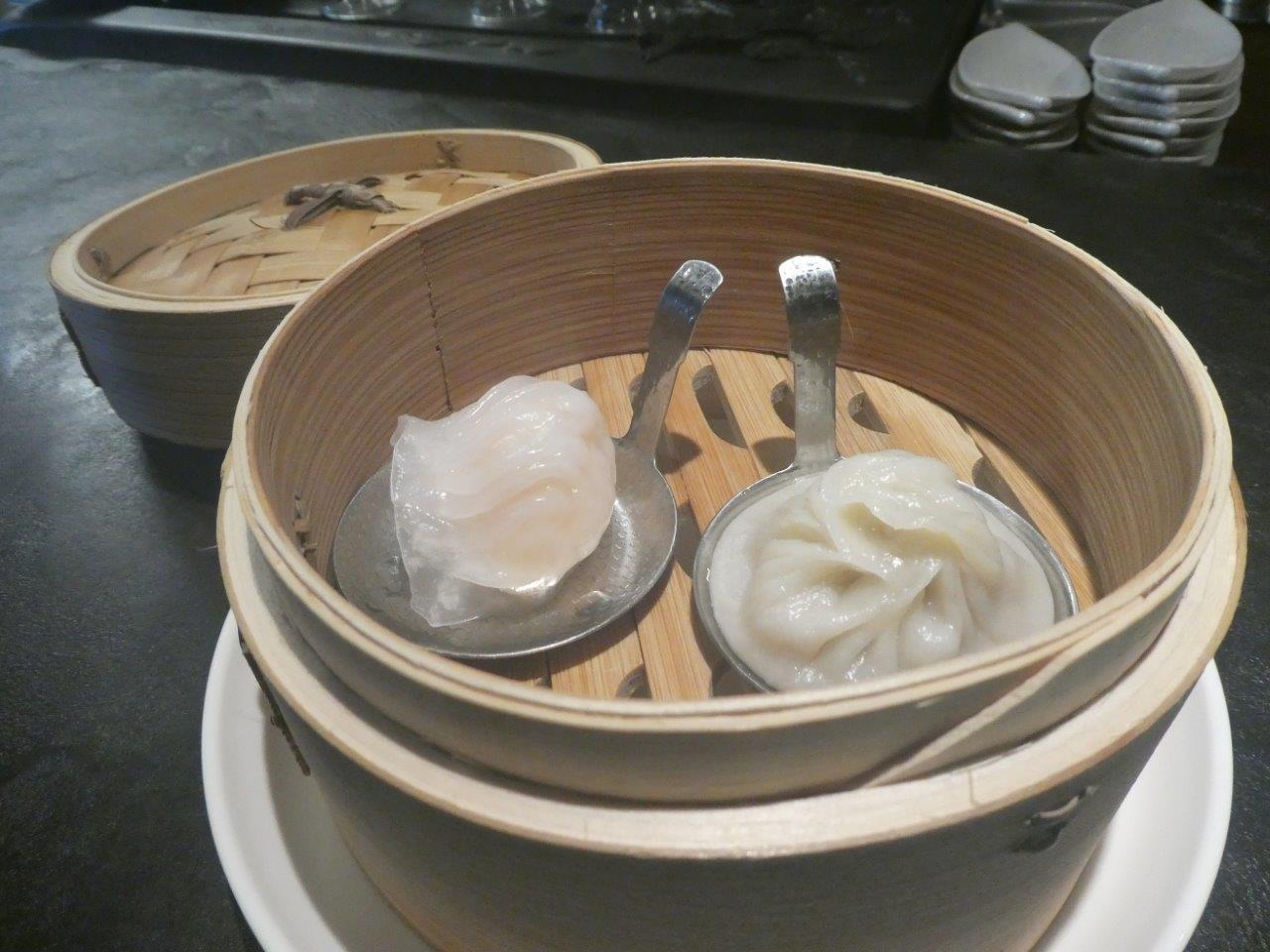 仁修樓 　あのエビチリ。。。。_d0106134_22495968.jpg