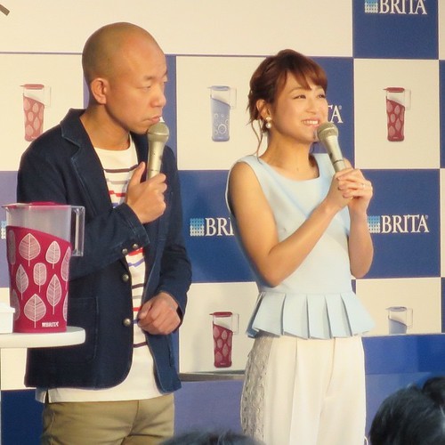 こういうのが普通の記者会見なんだな_c0060143_15355615.jpg