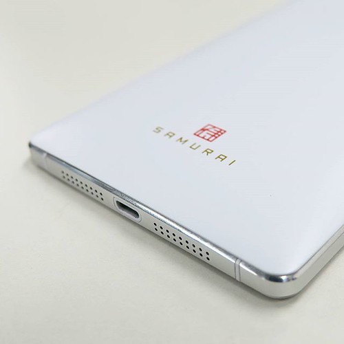 実は国産のSIMフリーキャリア FREETEL(フリーテル)_c0060143_20483896.jpg