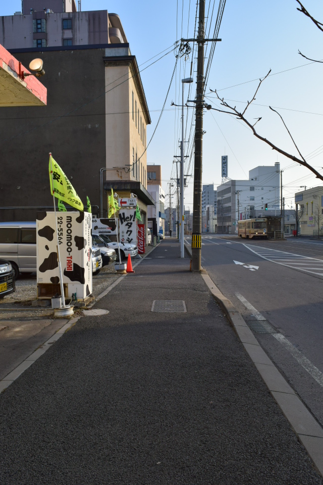 函館市豊川町の及能株式会社(函館の建築紹介)_f0142606_08243541.jpg