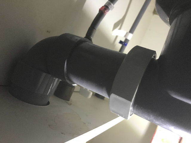 賃貸・キッチン漏水緊急工事_f0031037_20002339.jpg