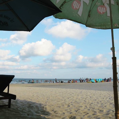 気温30度、海水浴日和_c0060143_18415441.jpg