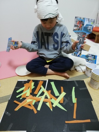 お坊さん?_e0035344_18355845.jpg