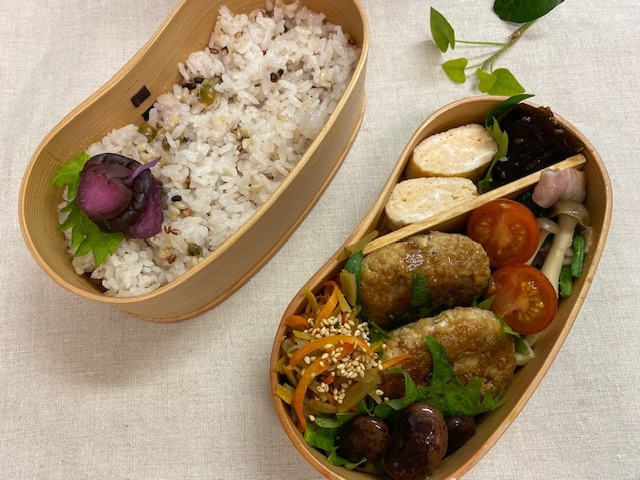 lunch box ×３　暖かかったり 寒かったり_a0165160_17272420.jpg