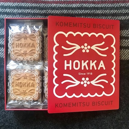 HOKKA 米蜜ビスケットギフト缶_c0200314_13410383.jpg