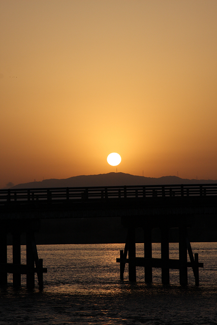 京都回顧 －渡月橋の夜明け－_b0169330_0355671.jpg