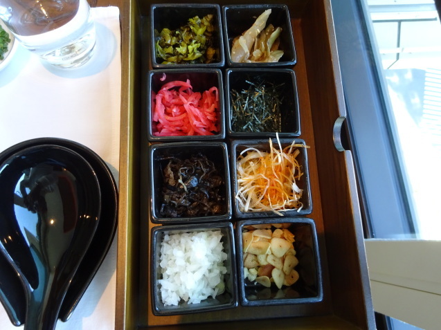 今日のルームサービス ~ ラーメン_b0405262_21150935.jpg