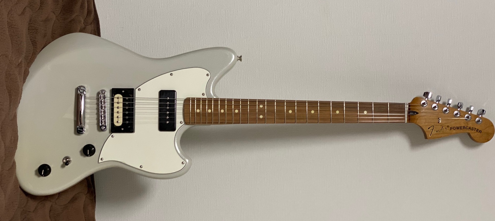 ギター Fender Powercaster Fender Powercaster（フェンダー・パワーキャスター