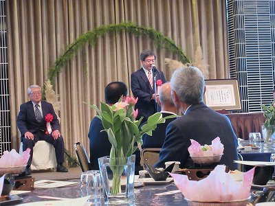 佐藤小右衛門氏「緑白綬有功章」受章祝賀会_f0019487_17431152.jpg