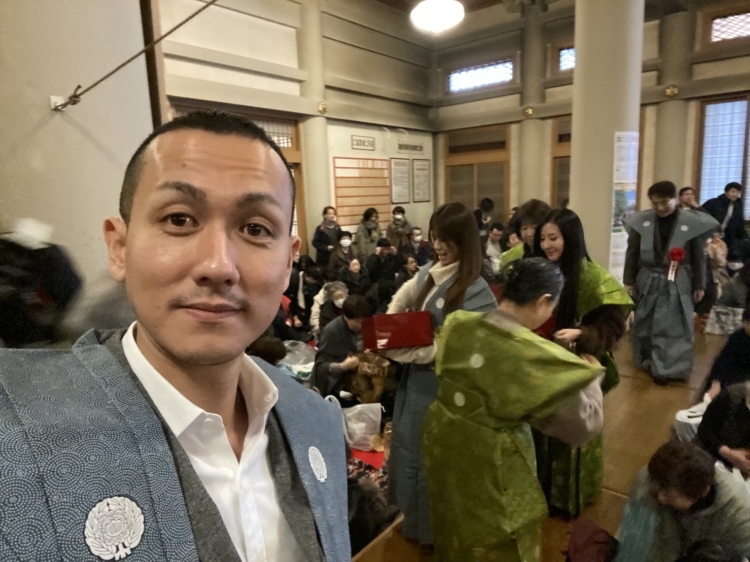 2月4日★アウディA8あります✊✊ランクル エスカレード ハマー ♡TOMMY♡_b0127002_19021319.jpg