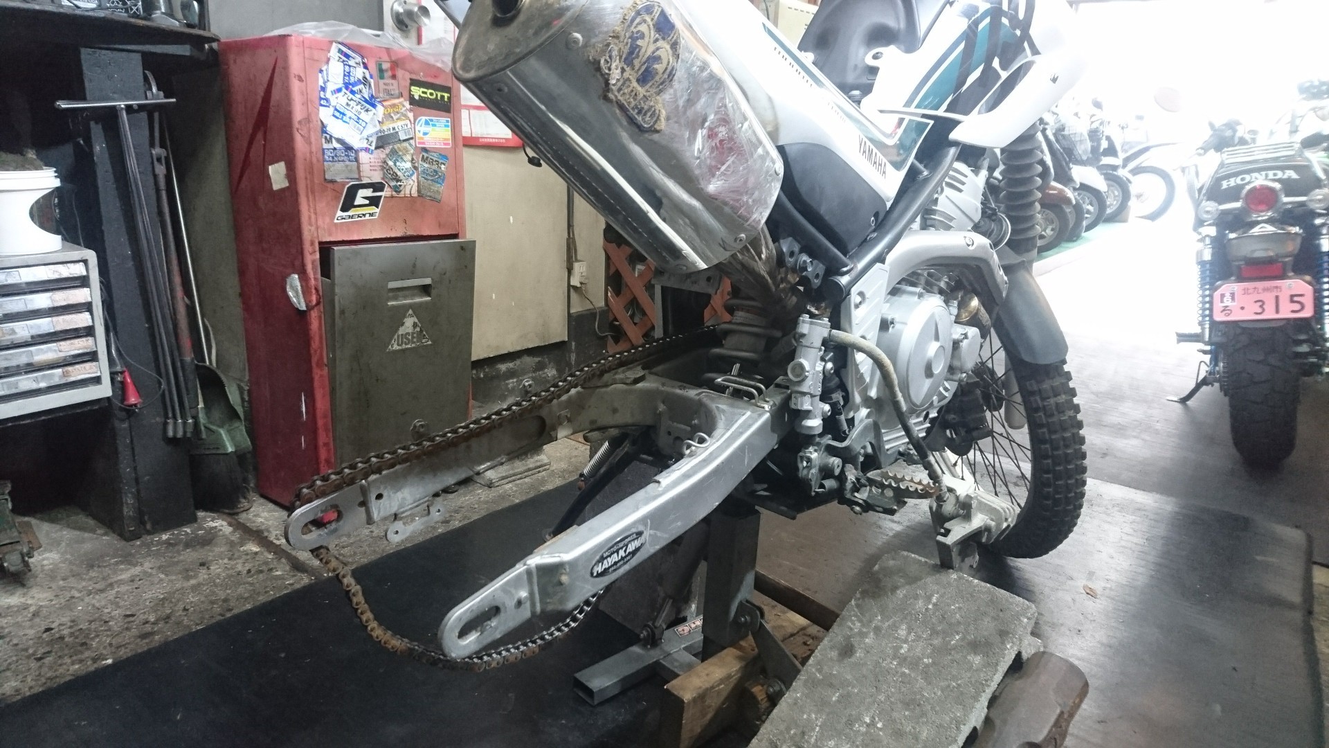 半額】 セロー250 DG17J 純正 リンク リレーアーム コネクティング