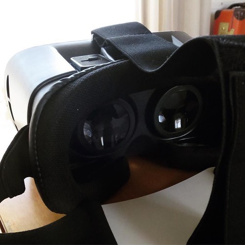 【AD】 自宅でVRや3D映像を簡単に楽しめるVRゴーグル_c0060143_12471678.jpg