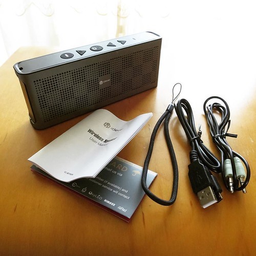 【AD】 濡れる場所でも高品質の音を!防水Bluetoothスピーカー_c0060143_12501946.jpg
