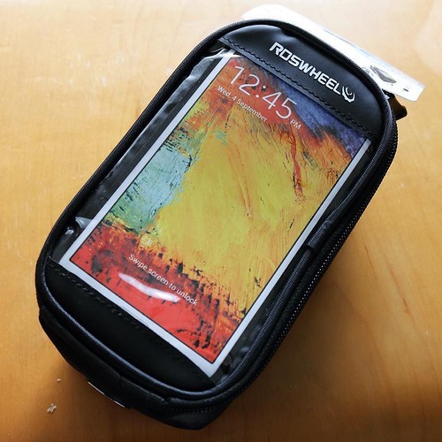 【AD】 スマホも小物も収納できる自転車用の「フロントチューブバッグ」_c0060143_13103008.jpg