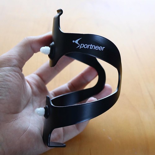 【AD】軽くて使いやすいSportneerの自転車用ボトルケージ_c0060143_15161904.jpg