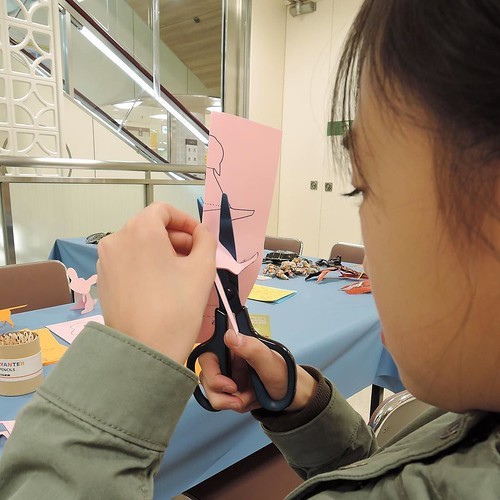 「切って・折って かわいい動物を作ろう」工作ワークショップに親子で参加_c0060143_18162325.jpg