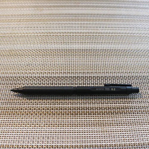 0.2mmでも折れないしノックも不要。オレンズネロがすごすぎる_c0060143_00551504.jpg