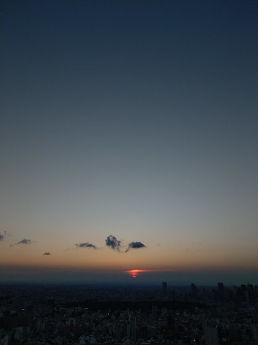 HTC U11で撮った、六本木のてっぺんから見る夕焼け_c0060143_15432554.jpg