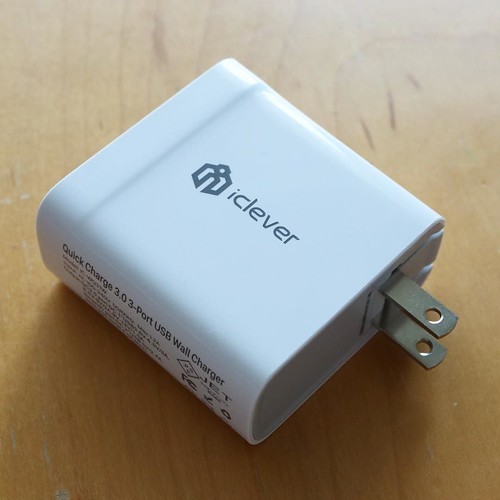 【AD】iClever 3ポートUSB急速充電器_c0060143_15560197.jpg