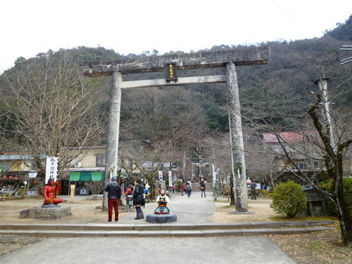 愛知県犬山市にある超b級スポット 桃太郎神社へ行って来た 岐阜でごはん13冬 岐阜うまうま日記 旧 池袋うまうま日記 愛知県犬山市にある超b級スポット 桃太郎神社へ行って来た 岐阜でごはん13冬 岐阜うまうま日記 旧 池袋うまうま日記