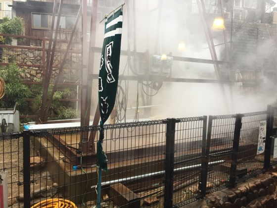 旅の最後は肉で_a0258686_06253380.jpeg