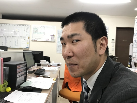 2月6日(木)本店ブログ ☆FJクルーザー4.0カラーパッケージ 4WD☆カスタム多数☆ ランクル ハマー エスカレードならTOMMYモータース🌠_b0127002_18460480.jpg