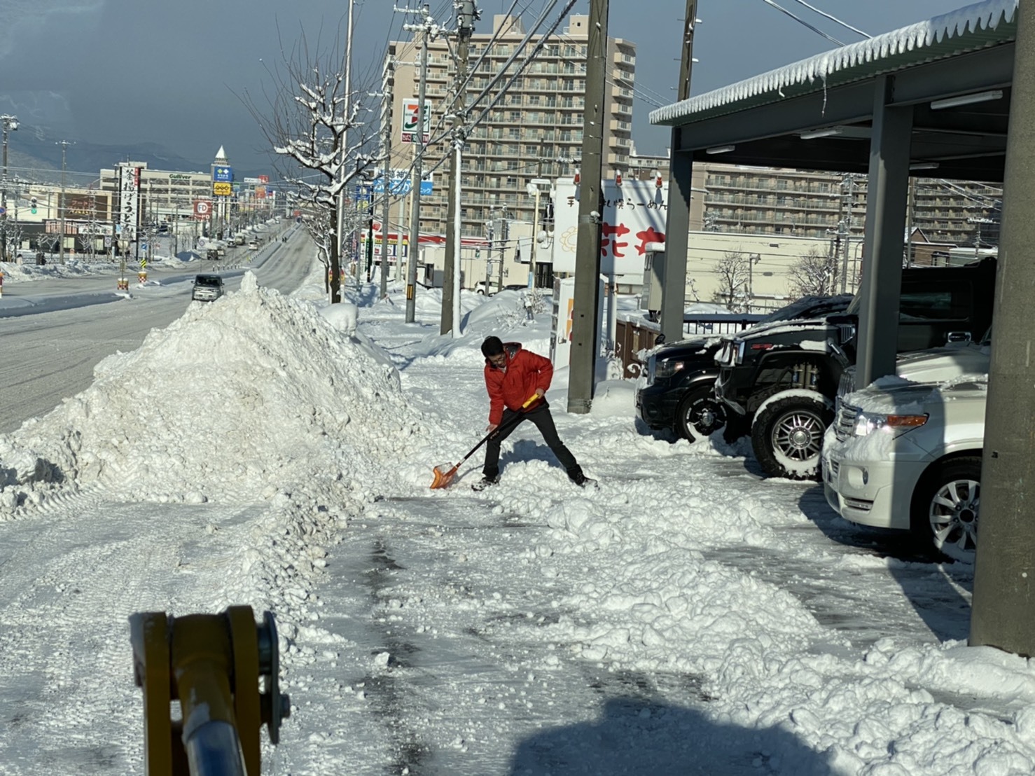 2月6日(木)本店ブログ ☆FJクルーザー4.0カラーパッケージ 4WD☆カスタム多数☆ ランクル ハマー エスカレードならTOMMYモータース🌠_b0127002_18505653.jpg
