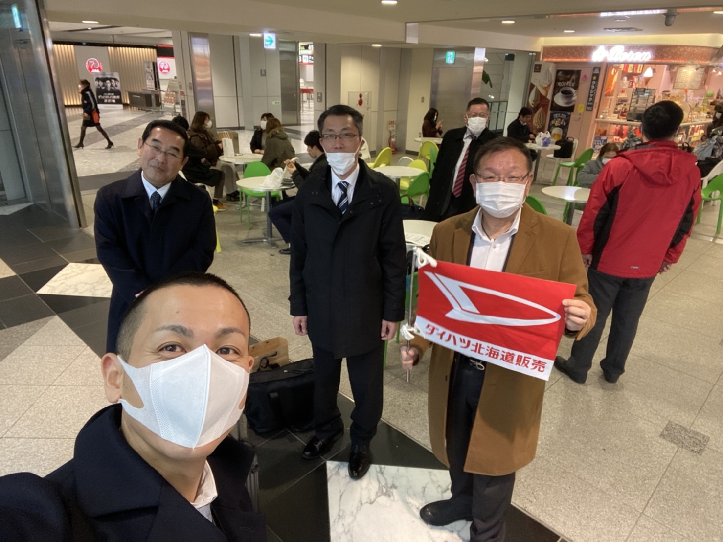 2月6日(木)本店ブログ ☆FJクルーザー4.0カラーパッケージ 4WD☆カスタム多数☆ ランクル ハマー エスカレードならTOMMYモータース🌠_b0127002_18573199.jpg