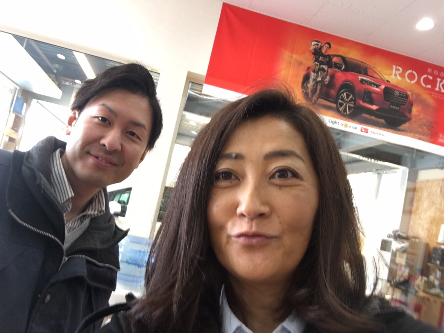 2月6日(木)本店ブログ ☆FJクルーザー4.0カラーパッケージ 4WD☆カスタム多数☆ ランクル ハマー エスカレードならTOMMYモータース🌠_b0127002_19371737.jpg