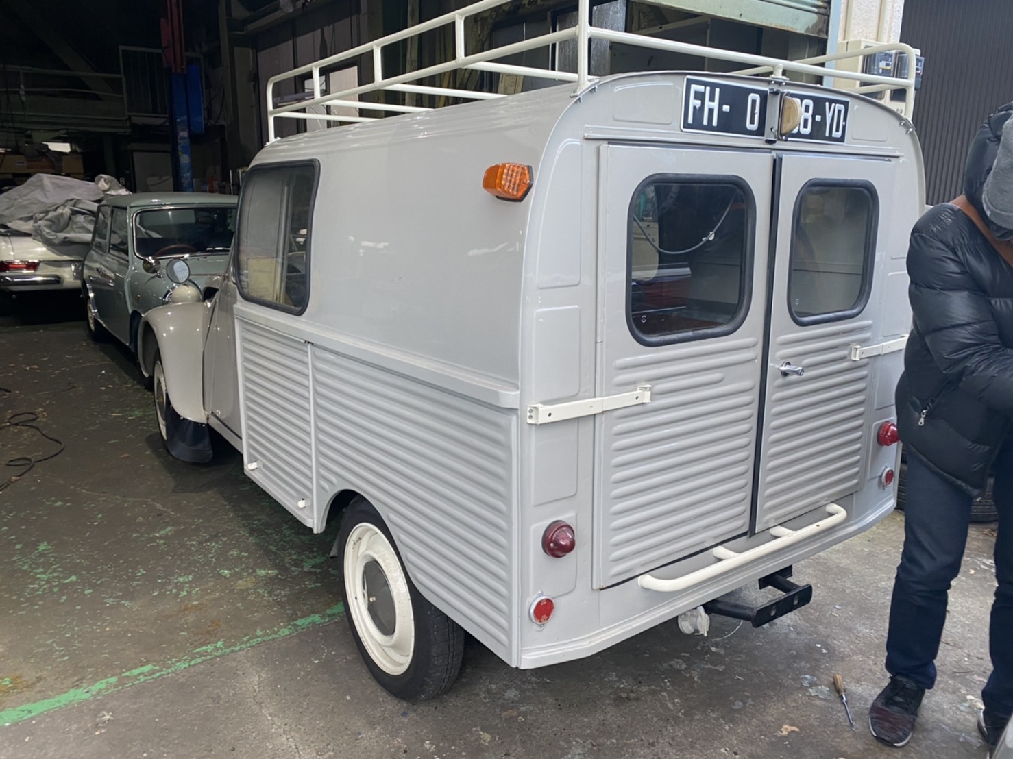 2月6日(木)本店ブログ ☆FJクルーザー4.0カラーパッケージ 4WD☆カスタム多数☆ ランクル ハマー エスカレードならTOMMYモータース🌠_b0127002_19472145.jpg