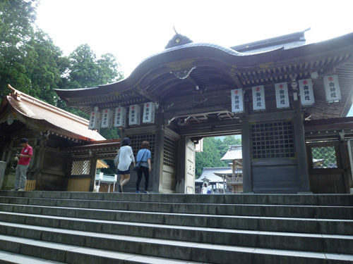 パワースポット、弥彦神社へ＠2011夏の新潟旅行_c0152767_12493640.jpg