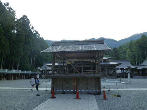 パワースポット、弥彦神社へ＠2011夏の新潟旅行_c0152767_12501794.jpg