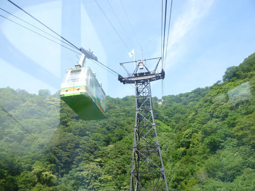 弥彦山の山頂へロープウェイで＠2011夏の新潟旅行_c0152767_14372727.jpg