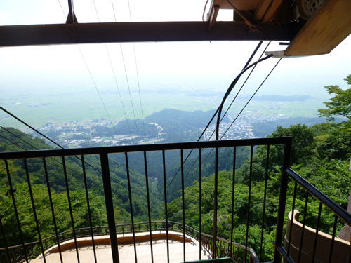 弥彦山の山頂へロープウェイで＠2011夏の新潟旅行_c0152767_14381959.jpg