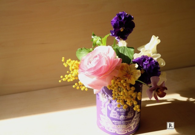 「お家にお花を飾る」-春のお花でヴァレンタインを-_c0128489_16001477.jpg