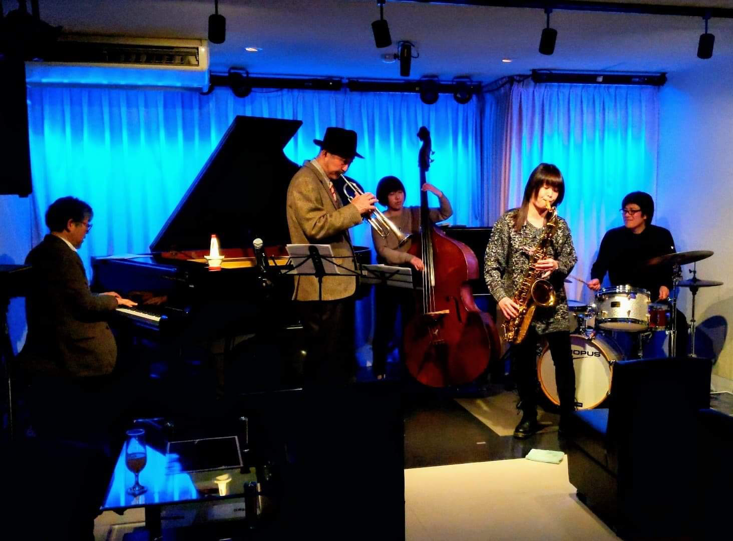 広島 ジャズライブカミン Jazzlive Comin 明日土曜日はセッション!_b0115606_10555810.jpeg