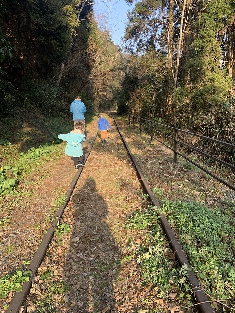 TR鉄道跡地散策コースを歩きました♪_d0177220_15042527.jpg