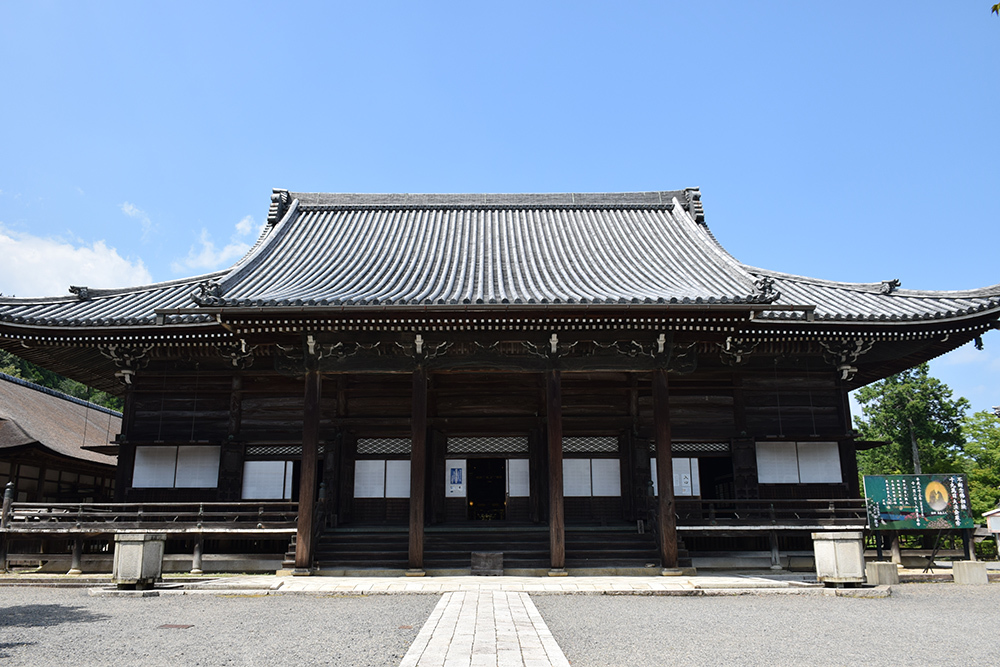 明智光秀と一族の菩提寺・西教寺。_e0158128_19120491.jpg