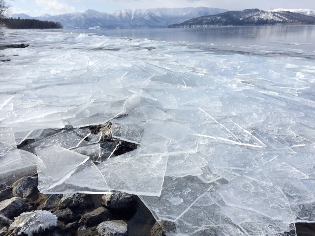 不思議な屈斜路湖の寄せ氷_e0405754_21031706.jpg