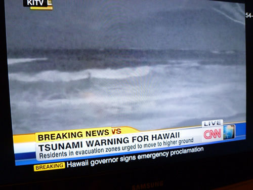 ハワイの津波警報＠ハワイでごはん2012秋_c0152767_17442714.jpg