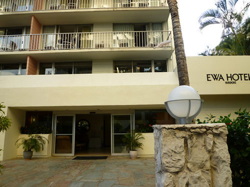 Ewa Hotel Waikiki(エバホテルワイキキ)@ハワイでごはん2013秋_c0152767_21223503.jpg