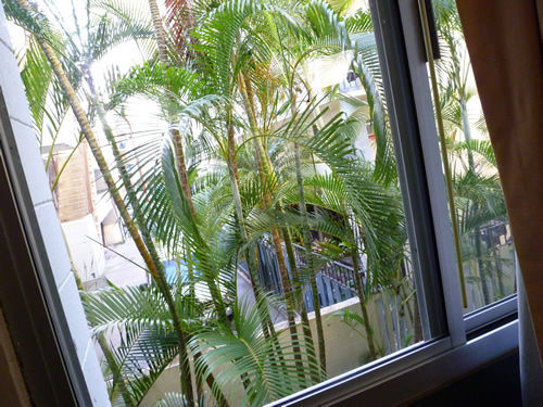 Ewa Hotel Waikiki(エバホテルワイキキ)@ハワイでごはん2013秋_c0152767_21254416.jpg