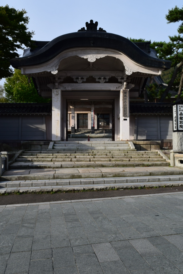 東本願寺函館別院(函館の建築再見)_f0142606_08291221.jpg