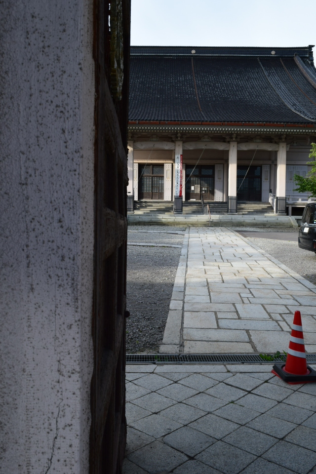 東本願寺函館別院(函館の建築再見)_f0142606_08392262.jpg