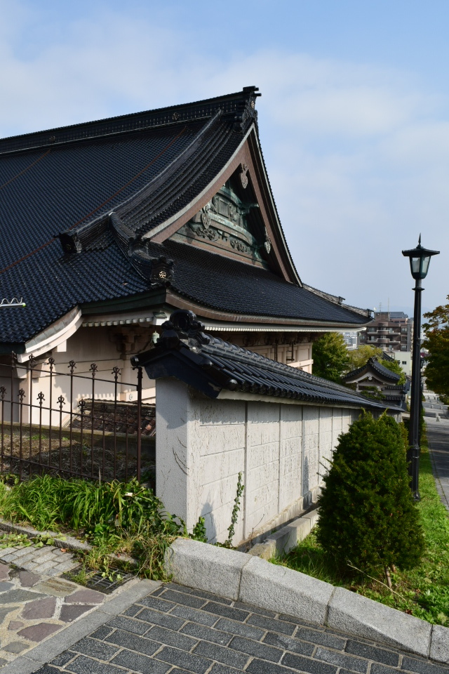 東本願寺函館別院(函館の建築再見)_f0142606_08515787.jpg